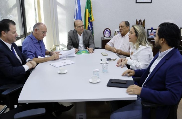 Vice-governador recebe bancada de Dourados para discutir obra da Coronel Ponciano