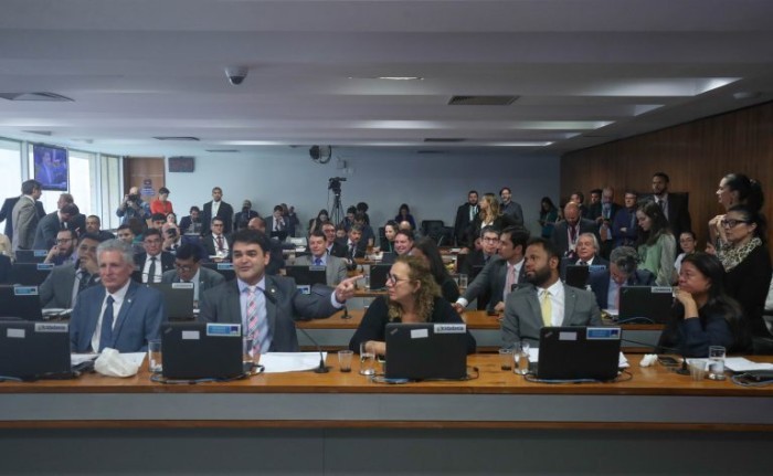 Parlamentares aprovaram 57 requerimentos nesta sessão - (Foto: Bruno Spada/Câmara dos Deputados)