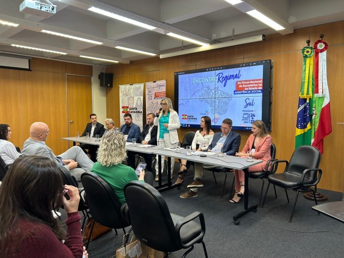 Fórum Nacional de Secretários de Estado da Assistência Social reúne gestores em Florianópolis