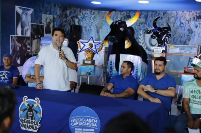 Boi Caprichoso recebe premiação de Bicampeão Sustentável do Festival Folclórico de Parintins