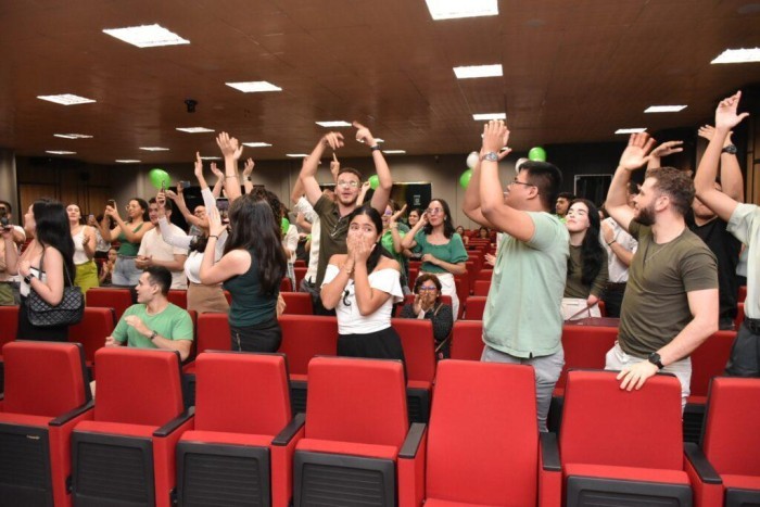 UEA conquista o prêmio de melhor equipe no XI Júri Simulado da OAB/AM