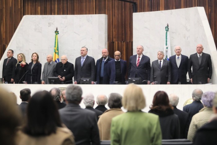 Solenidade lotou o Plenário da Casa na manhã desta segunda-feira (28). / Créditos: Orlando Kissner/Alep