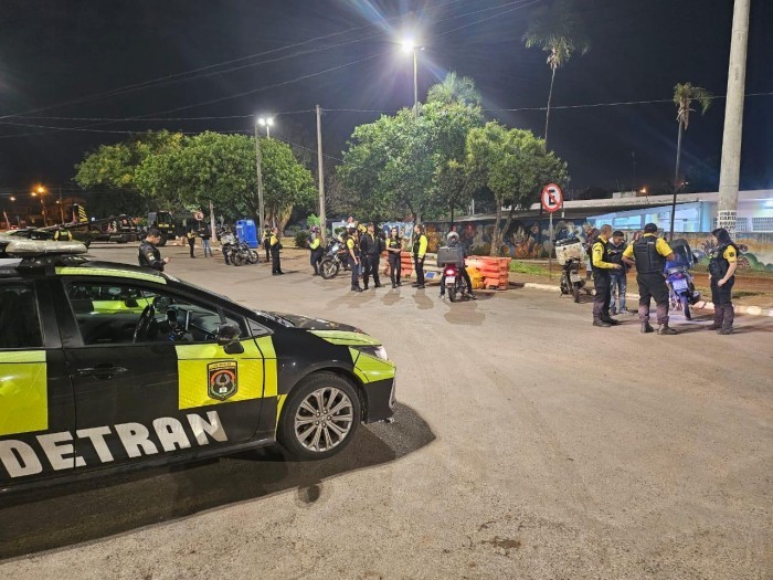 Operação Sossego flagra oito motocicletas com escapamento irregular