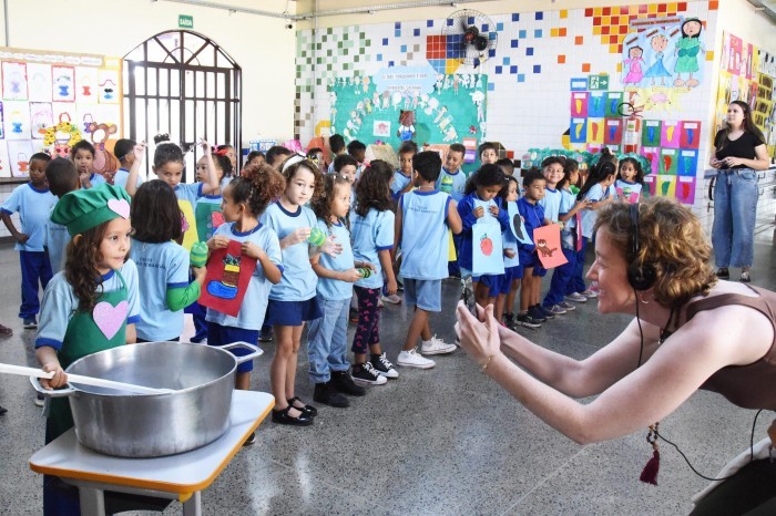 Delegações internacionais conhecem programa de merenda escolar do DF