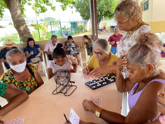 Idosos do Cras Karajá I têm confraternização voltada ao desenvolvimento do foco, memória e convivência
