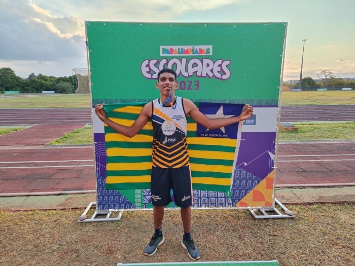Estudante da rede estadual conquista medalha de bronze na etapa regional das Paralimpíadas Escolares