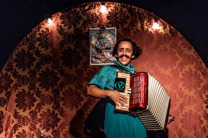 Festivais e brincadeiras de rua agitam a capital neste fim de semana