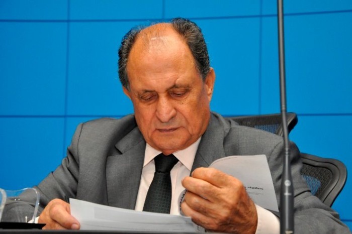 Sanesul deve homenagear ex-funcionário a pedido de Zé Teixeira