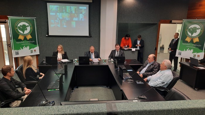 Cidasc apresenta o Programa Novilho Precoce e Selo Comemorativo na Alesc