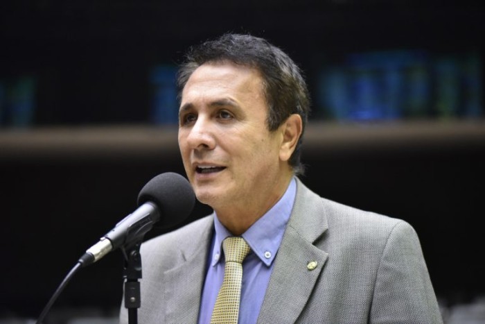 Carlos Henrique Gaguim recomendou a aprovação da proposta - (Foto: Zeca Ribeiro/Câmara dos Deputados)