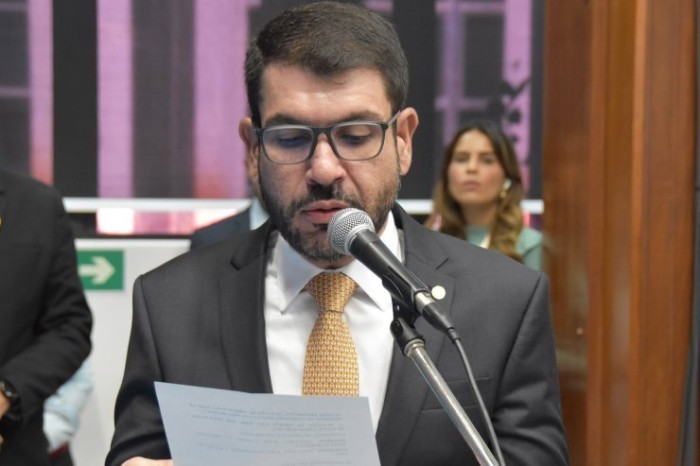 Deputado Jamilson reivindica sinal de telefonia, posto policial e restauração da MS-040