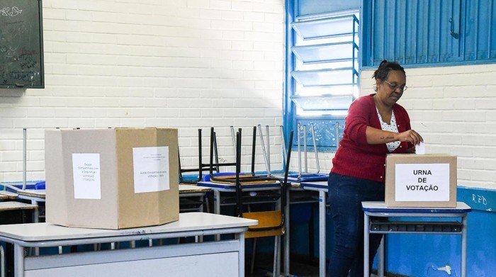 Reunião discute parceria com TRE para eleição de gestores de escolas
