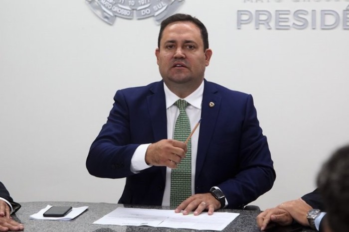 Marcio Fernandes concede Título de Cidadão Sul-Mato-Grossense a Michel Temer