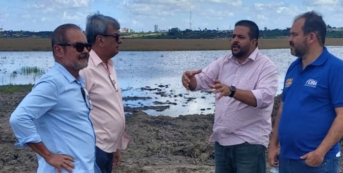 Prefeito visita obras em andamento na cidade