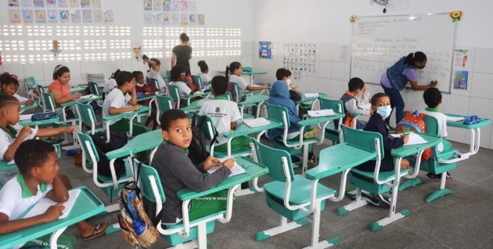 Prefeitura investe em ações para cumprir meta de alfabetização na idade certa