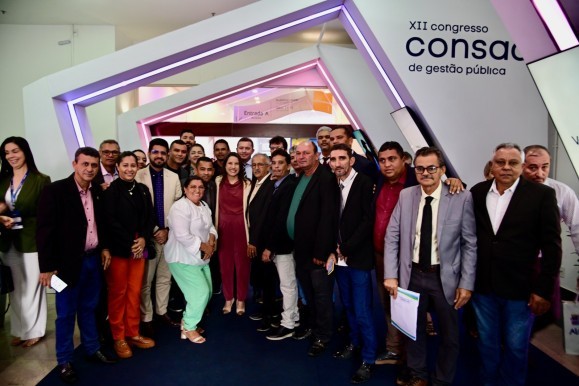 Em Brasília, governadora Raquel Lyra se reúne com vereadores do Sertão do Araripe para tratar da Adutora de Negreiros