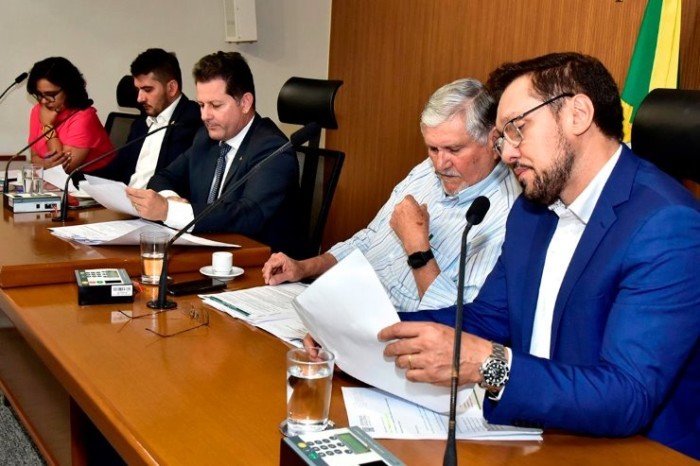Comissão de Meio Ambiente debate descartes irregulares em rio e córregos