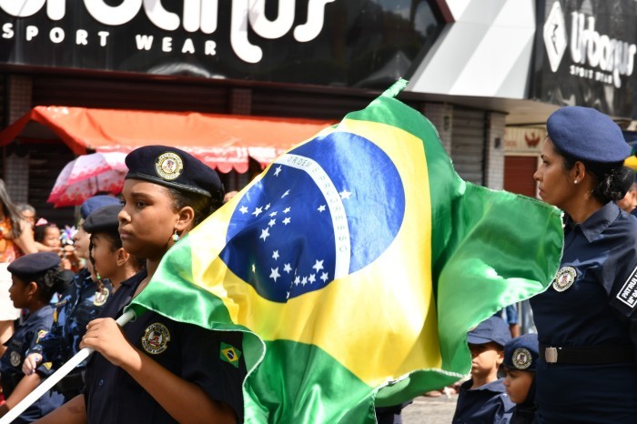 Com participação de diversos setores da sociedade, desfile de 7 de Setembro atrai público em Alagoinhas