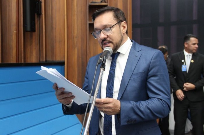 Deputado Lucas de Lima pede criação do Programa CNH Rural