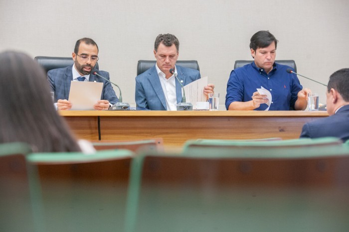 Cooperação entre administração pública e serviços do Sistema S é aprovada na CCJ