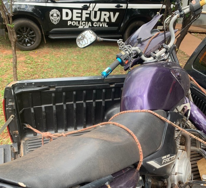 Polícia Civil recupera motocicleta furtada em Campo Grande