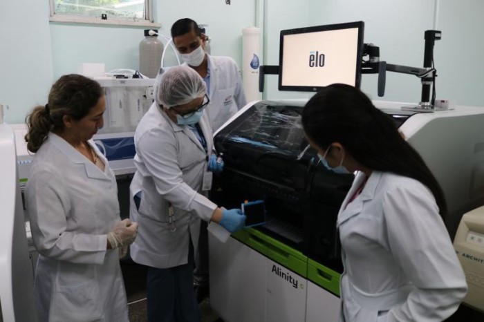 FCecon conta com novo equipamento para exames laboratoriais
