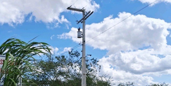 Furto de braços de luz tem prejudicado a iluminação na sede e distritos