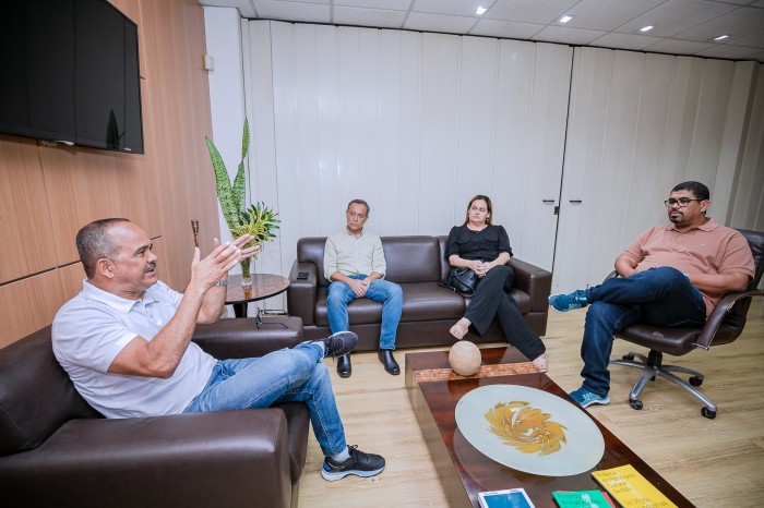 Avanços na saúde é tema de reunião entre o prefeito e Elias Natan