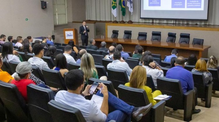 Evento discute medidas administrativas de responsabilização de empresas