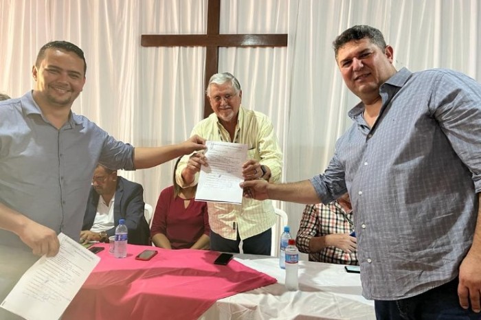 Zeca cobra pavimentação de estrada que liga assentamento Itamarati ao distrito Itahum