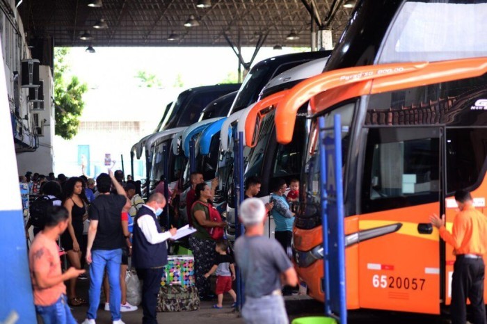 Mais de 77 mil pessoas utilizaram o transporte rodoviário intermunicipal regulado pela Arsepam, em agosto