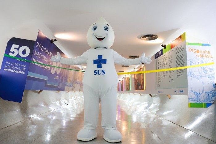 Santa Catarina comemora os avanços na vacinação nos 50 anos do Programa Nacional de Imunizações