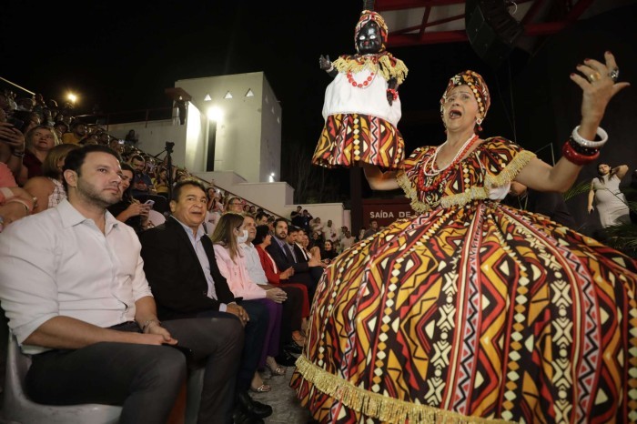 DoCEntes: Estado reúne profissionais da educação para trocar experiências sobre aprendizagem e equidade na educação pública