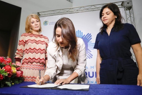 Governo de Pernambuco lança Programa Anticorrupção com assinatura de decreto de integridade