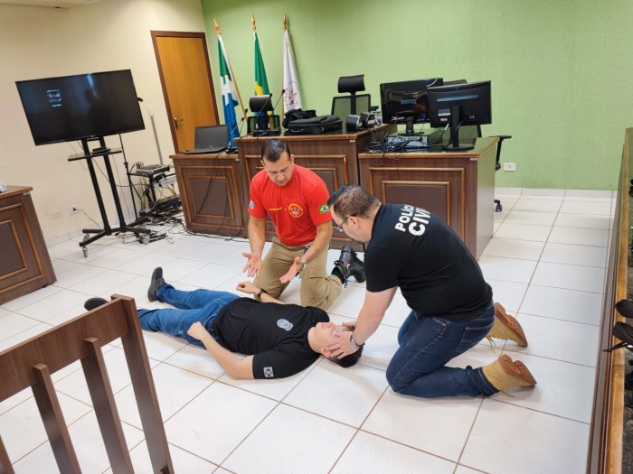 Polícia Civil participa de curso de APH de Combate para policiais civis ministrado pelo 24º Grupamento Bombeiro Militar em Água Clara