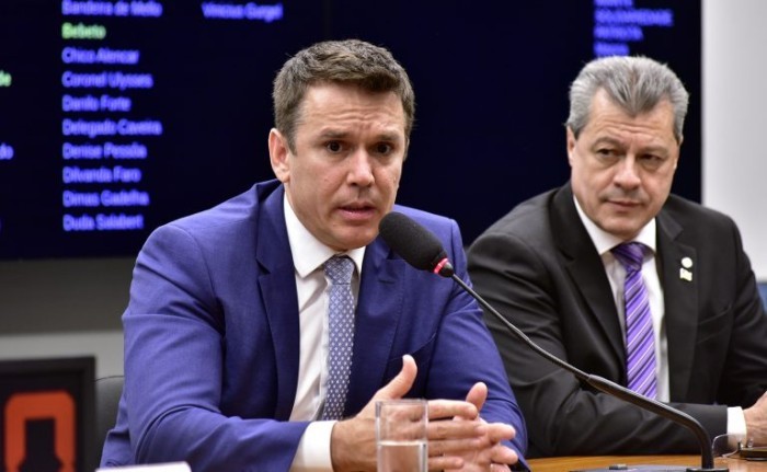 O relator da CPI, deputado Felipe Carreras - (Foto: Zeca Ribeiro/Câmara dos Deputados)