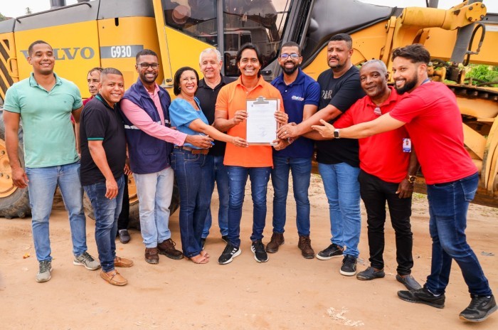 Candeias: Programa Mais Asfalto continua avançando entre sede e distritos; Localidade do Sarandi é beneficiada