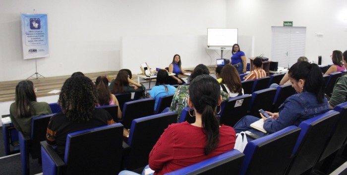 Deficiência visual e inclusão nas escolas municipais é tema de formação para coordenadores pedagógicos