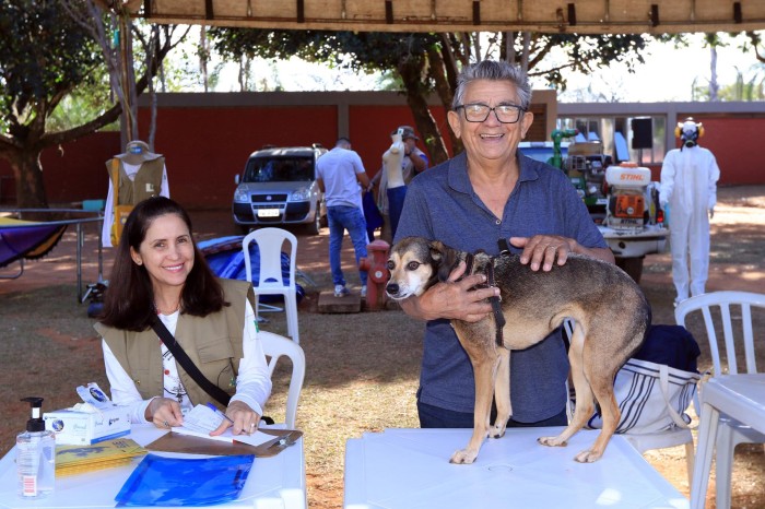 Sábado de vacinação para toda a família, incluindo cães e gatos