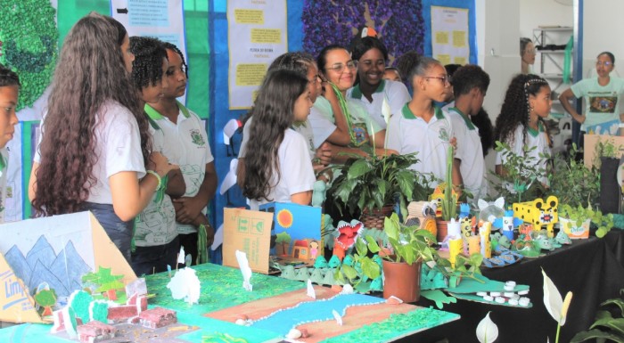 Feira de Ciências na Escola Francy Silva Barbosa destaca importância da preservação de biomas