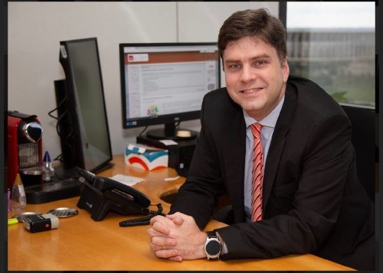 Georges Carlos Seigneur recebe título de cidadão honorário nesta terça (26)