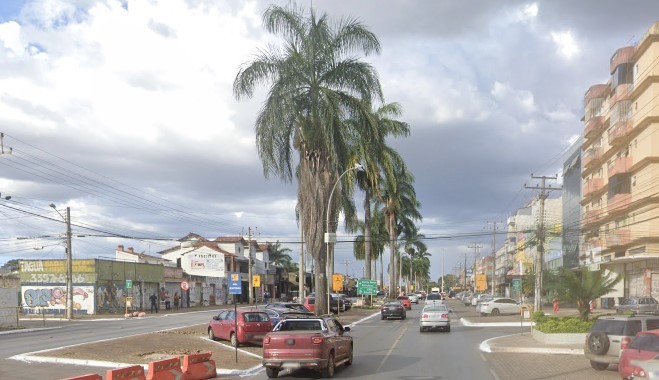 Avenida das Palmeiras, em Taguatinga, volta a ter sentido duplo
