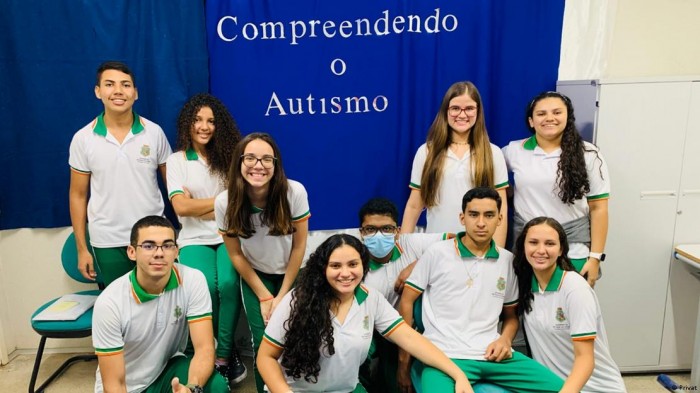 Artigo de aluna cearense publicado no portal Deutsche Welle aborda convivência com autismo