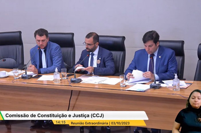 Projeto aprovado na CCJ autoriza GDF a contratar empréstimo de R$ 662 milhões