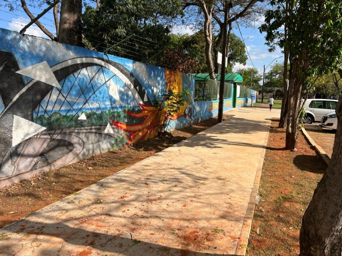 Cruzeiro recebe calçadas acessíveis e projetos com foco na terceira idade