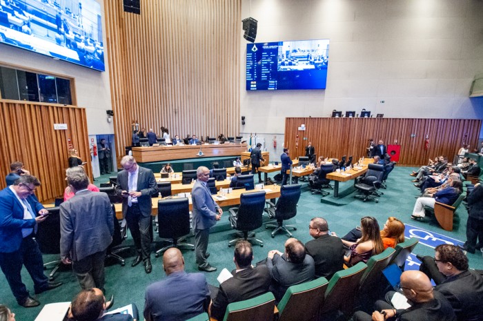 Plenário acata proposta do GDF e autoriza aumento do ICMS