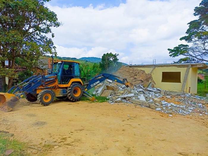 Justiça determina demolição de construção irregular em área de preservação no município de Ubaíra
