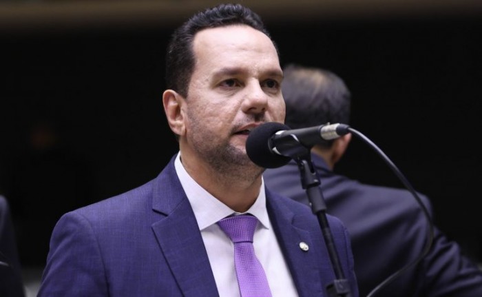 Josenildo recomendou a aprovação de substitutivo - (Foto: Marina Ramos / Câmara dos Deputados)
