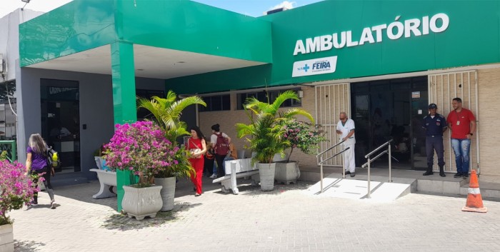 FHFS monta estrutura com mais de 200 cadeiras para atender pacientes de mutirão de gigantomastia