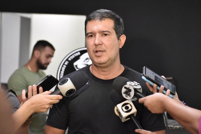 Homem é preso por roubar motorista de aplicativo durante corrida, no bairro Cidade Nova